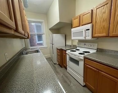 340 N Craig St - Photo Thumbnail 2