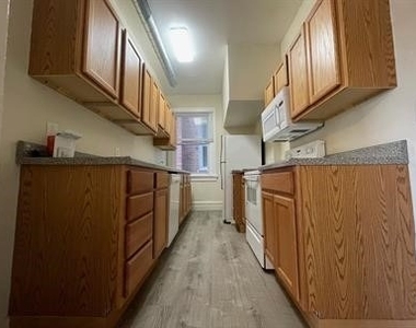 340 N Craig St - Photo Thumbnail 1