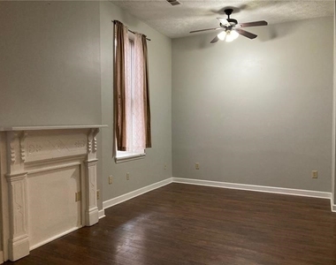 1207 W North Ave - Photo Thumbnail 2