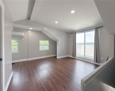 49 Holt St - Photo Thumbnail 11