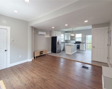 49 Holt St - Photo Thumbnail 5