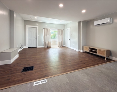 49 Holt St - Photo Thumbnail 4