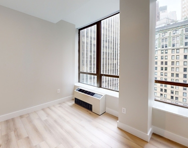 Wall Street - Photo Thumbnail 4