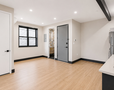 1667 Brooklyn Avenue - Photo Thumbnail 4