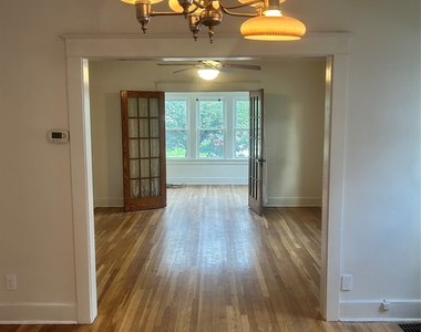 125 Crary Avenue - Photo Thumbnail 5