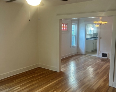125 Crary Avenue - Photo Thumbnail 4