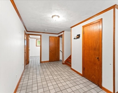 821 Country Club Road - Photo Thumbnail 1