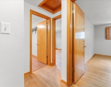 821 Country Club Road - Photo Thumbnail 14