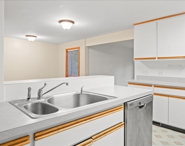 821 Country Club Road - Photo Thumbnail 10