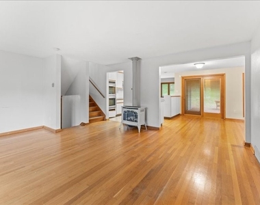 821 Country Club Road - Photo Thumbnail 6