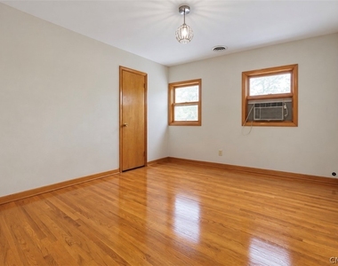 1757 Clark Street Road - Photo Thumbnail 12