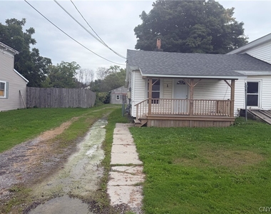 6050 S Main Street - Photo Thumbnail 1