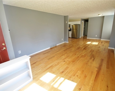 45 Brighton Park - Photo Thumbnail 12