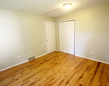 45 Brighton Park - Photo Thumbnail 16