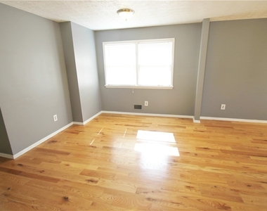 45 Brighton Park - Photo Thumbnail 8