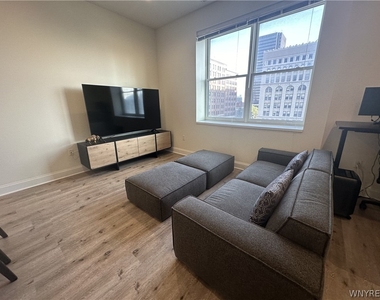 251 Main Street - Photo Thumbnail 5