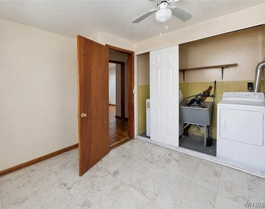 61 Beach Road - Photo Thumbnail 5