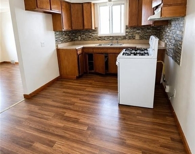 61 Beach Road - Photo Thumbnail 1