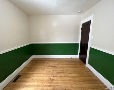 502 Lisbon Avenue - Photo Thumbnail 9