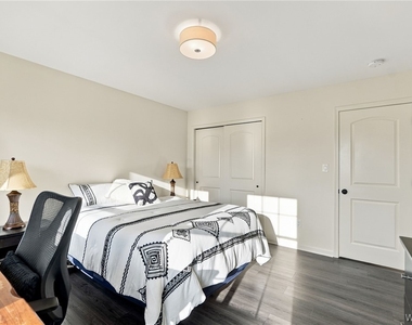 4665 Carlyes Court - Photo Thumbnail 34