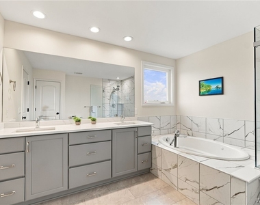 4665 Carlyes Court - Photo Thumbnail 30