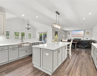 4665 Carlyes Court - Photo Thumbnail 11