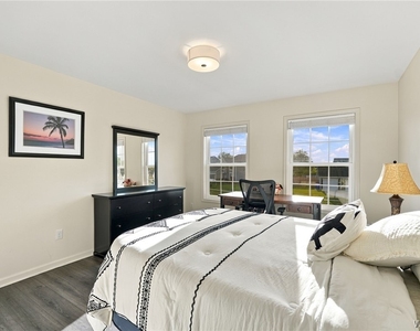 4665 Carlyes Court - Photo Thumbnail 35