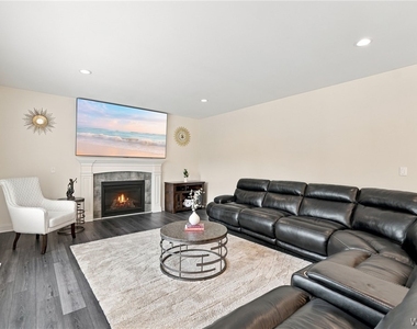 4665 Carlyes Court - Photo Thumbnail 19