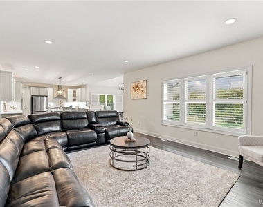 4665 Carlyes Court - Photo Thumbnail 20