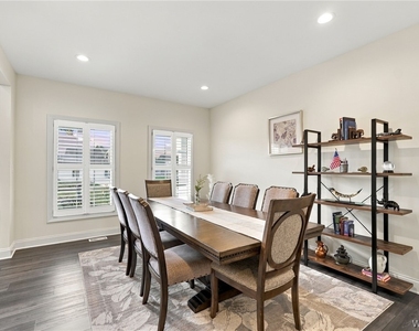 4665 Carlyes Court - Photo Thumbnail 21