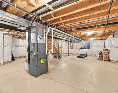 4665 Carlyes Court - Photo Thumbnail 43