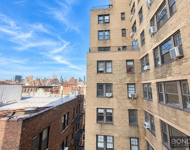 Christopher Street - Photo Thumbnail 5