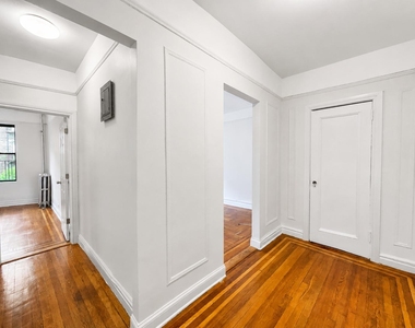 108 Park Terrace East - Photo Thumbnail 4