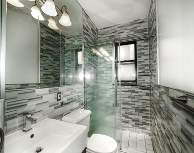 W 103rd St - Photo Thumbnail 6