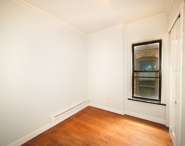 W 103rd St - Photo Thumbnail 18