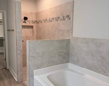 600 Eagle Boulevard - Photo Thumbnail 21
