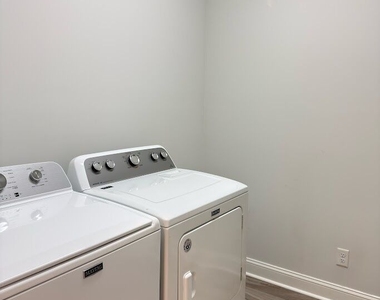 600 Eagle Boulevard - Photo Thumbnail 11