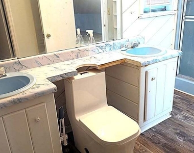 774 Boulevard - Photo Thumbnail 14