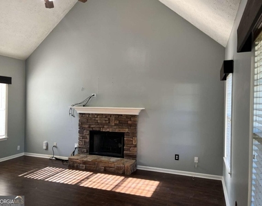 30 Candlewood Court - Photo Thumbnail 9