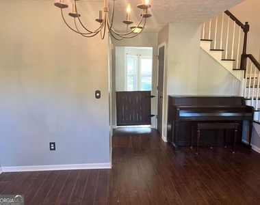 30 Candlewood Court - Photo Thumbnail 6