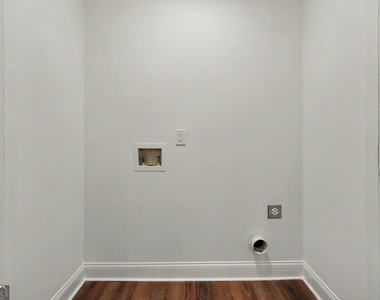 520 Vineyard Road - Photo Thumbnail 12