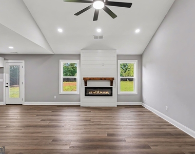 520 Vineyard Road - Photo Thumbnail 5