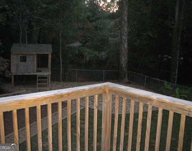 402 Hip Pocket Road - Photo Thumbnail 17