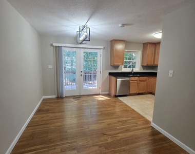 402 Hip Pocket Road - Photo Thumbnail 4