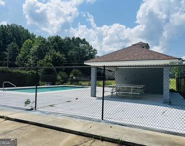 210 Shamrock Way - Photo Thumbnail 31