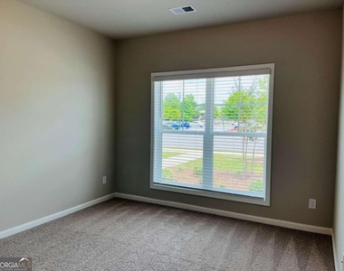36 Cobalt Lane - Photo Thumbnail 3