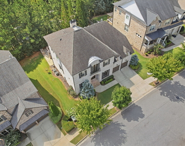 808 Adler Court - Photo Thumbnail 3
