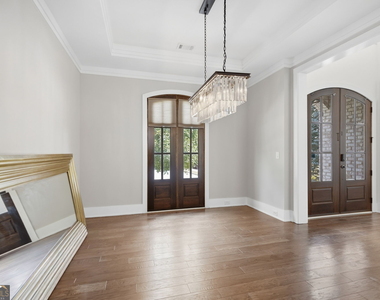 808 Adler Court - Photo Thumbnail 8