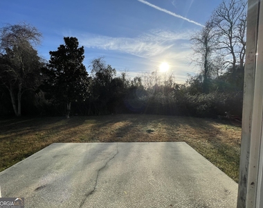 154 Greenacre Circle N - Photo Thumbnail 11