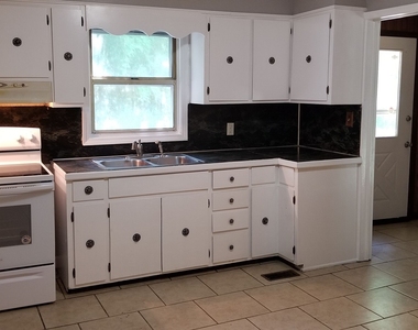 30 Battey Drive Nw - Photo Thumbnail 9